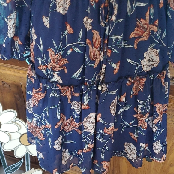 Floral Off-Shoulder Dress - Picture 2 of 8